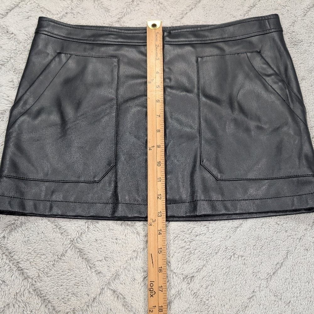 Free People Skirt Womens 12 Black Maya Mod Vegan Leather Mini Moto Front Zip - Picture 4 of 7